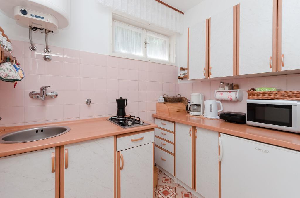Вілла House Mirella Мощеницька Драга Екстер'єр фото